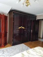 CASA CU ETAJ IN ORAS
