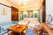 6 camere | Ultracentral | Colectionar de obiecte rare 