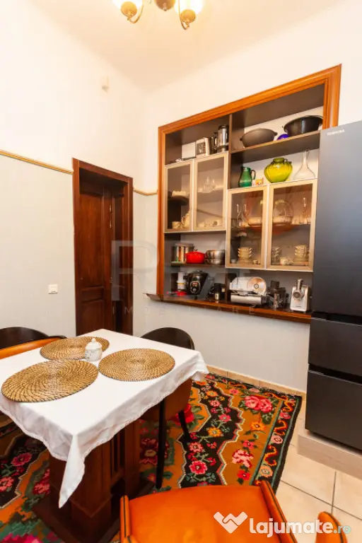 6 camere | Ultracentral | Colectionar de obiecte rare