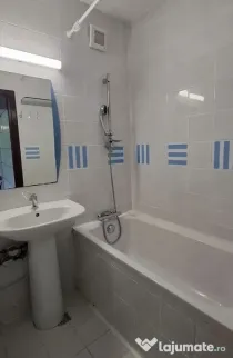 APARTAMENT 3 CAMERE SEMIDECOMANDAT