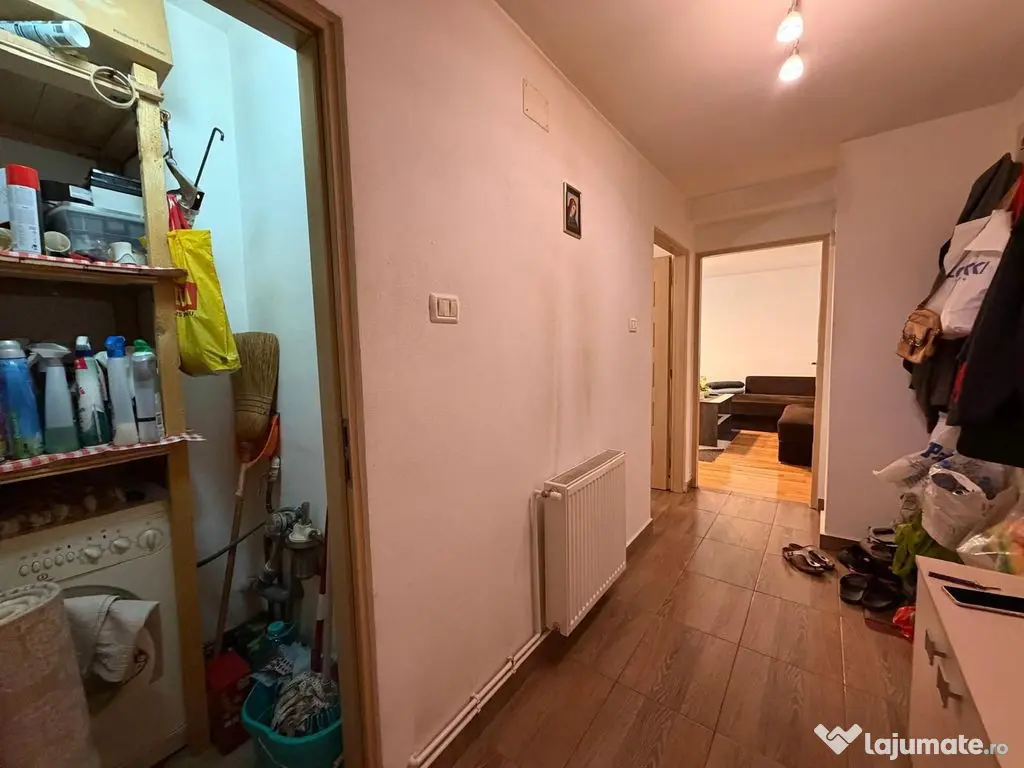 Apartament cu 2 camere de vanzare in Lugoj, Cartier Stadion