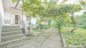 Casă individuală din cărămidă | Teren 553 mp cu ieș...