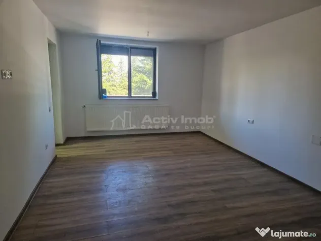 Casa -duplex, cabana, Horezu, Varful lui Roman, se vinde si