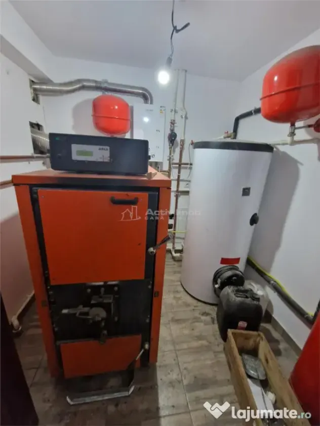 Casa -duplex, cabana, Horezu, Varful lui Roman, se vinde si