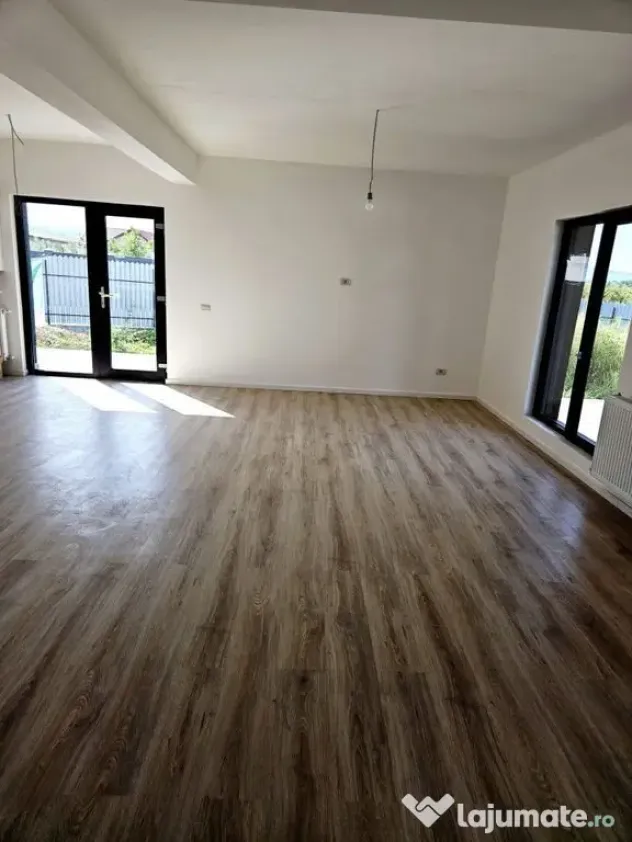 Casă VIȘAN, 3 camere decomandat 74 mp utili, teren 430 ...
