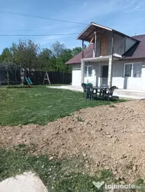 Casă PIETRĂRIE | 2 camere, 70 mp, 400 mp teren, loc de ...