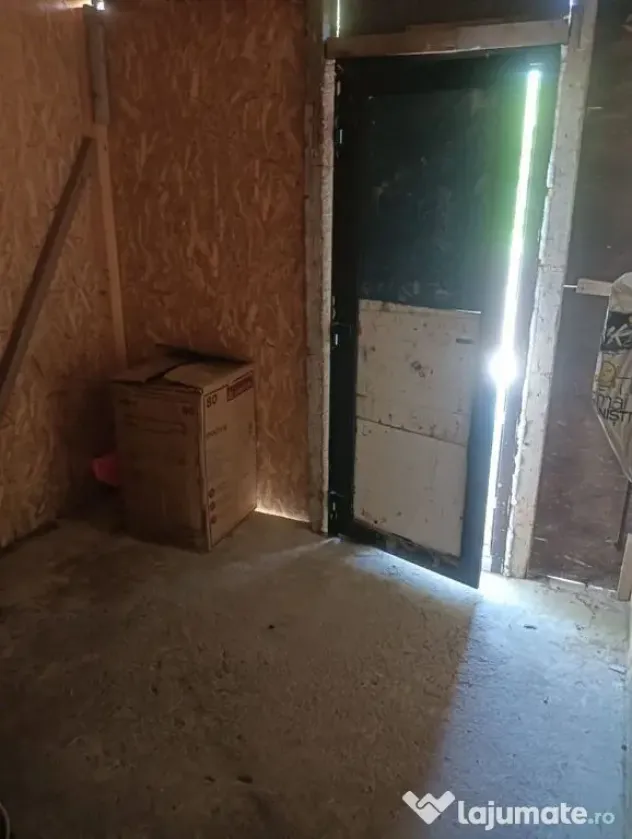 Casă PIETRĂRIE | 2 camere, 70 mp, 400 mp teren, loc de ...