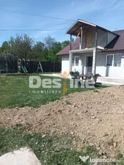 Casă PIETRĂRIE | 2 camere, 70 mp, 400 mp teren, loc de ... 