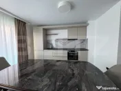Apartament 3 camere, 2 bai, parcare, zona UMF