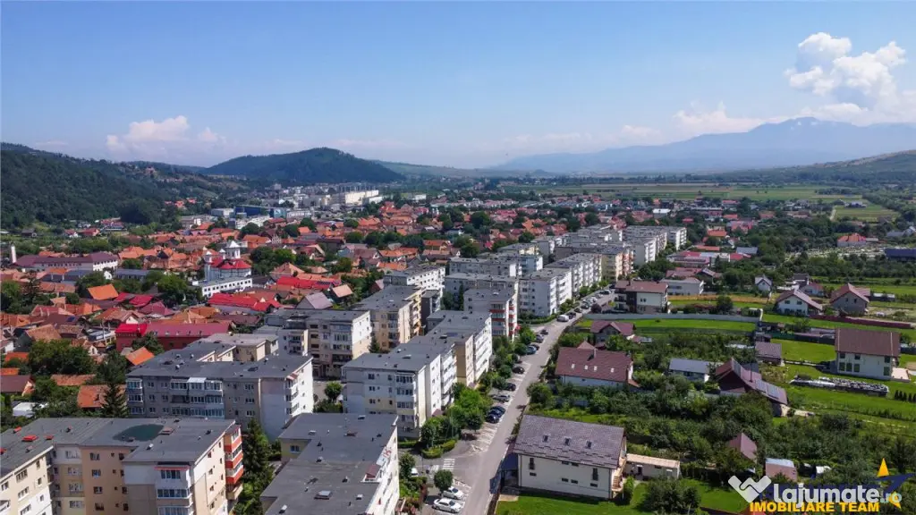 Apartament decomandat, vedere frumoasa, etaj2, Zarnesti, Bra
