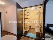 Apartament 2 camere, mobilat, parcare str.Eroilor Floresti 