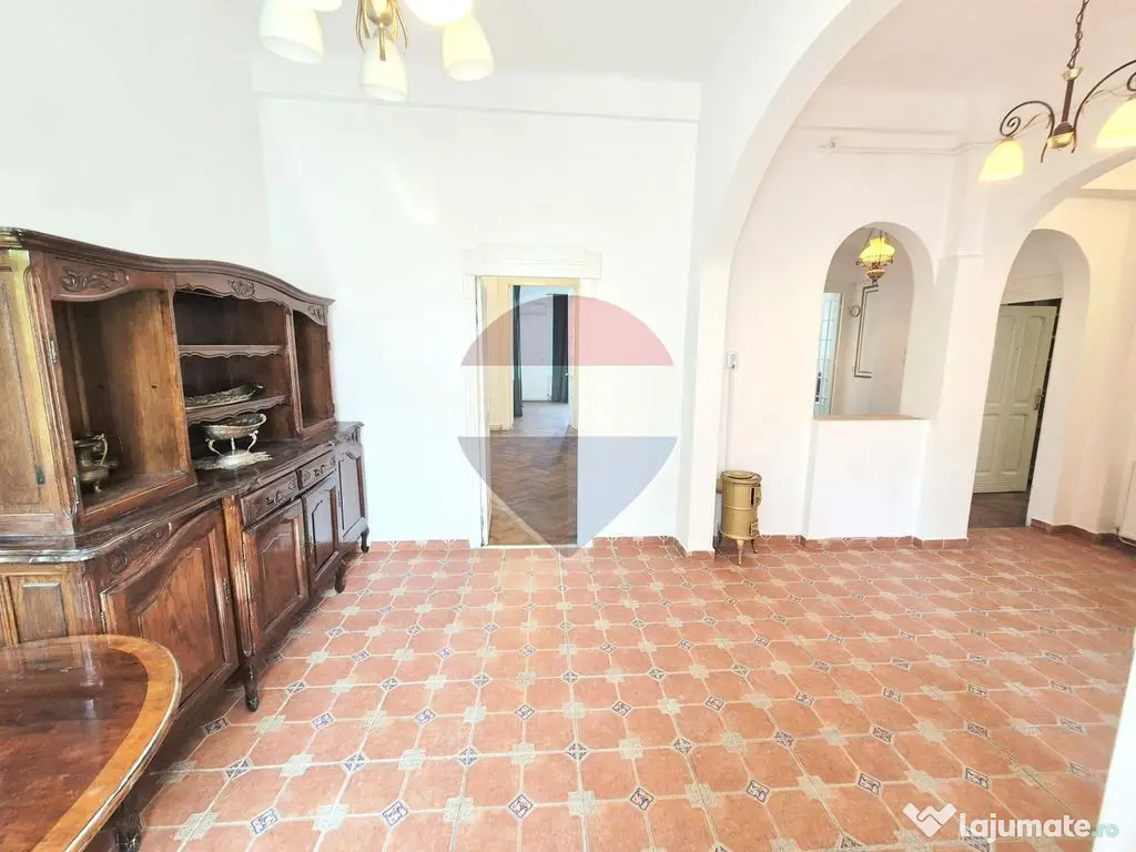 Vila | Apartament 4 camere de închiriat Metrou Tineretul...