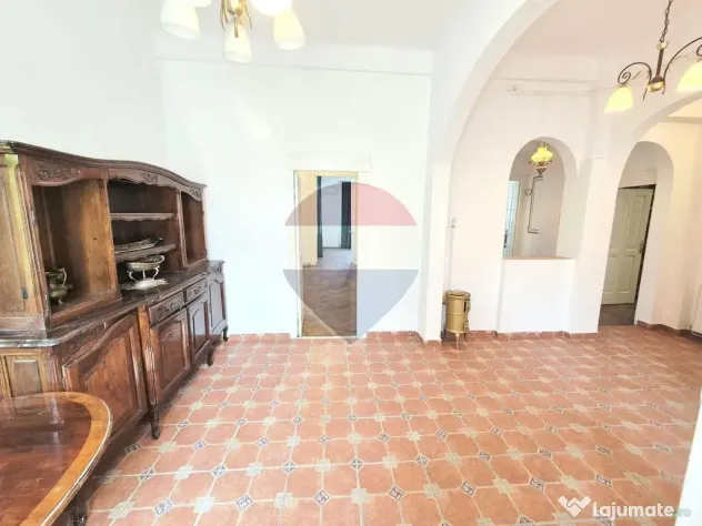 Vila | Apartament 4 camere de închiriat Metrou Tineretul...