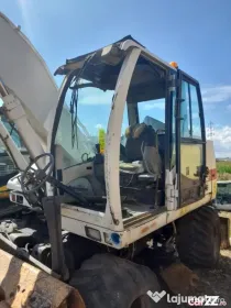 Cabina excavator pe roti Case WX145