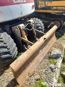 Lama plus cale excavator pe roti Case WX145