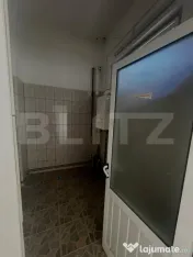 Spațiu comercial cu 2 camere, baie și cameră tehnică –