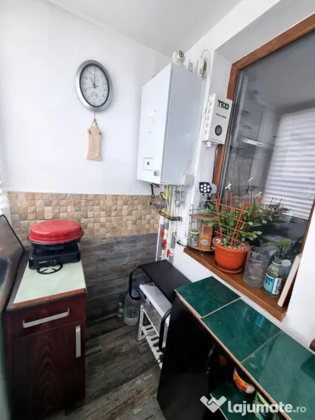 Ferdinand consulatul Turc- apartament 3 camere 80 mp reno...