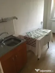 Piata sudului savinesti etaj 4