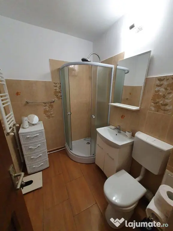 3 camere Tomis II termen lung