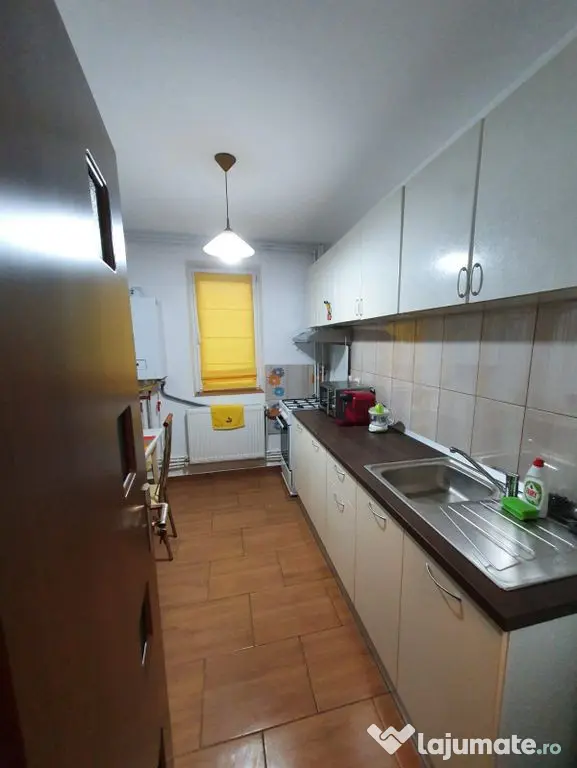 3 camere Tomis II termen lung