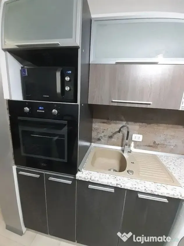 De inchiriat apartament cu o camera Micro 21 Galati, part...