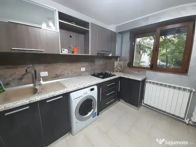 De inchiriat apartament cu o camera Micro 21 Galati, part...