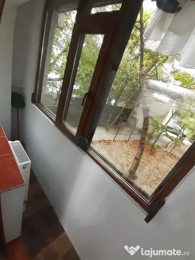 De inchiriat apartament cu o camera Micro 21 Galati, part...
