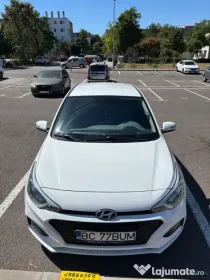 Vând Hyundai i20
