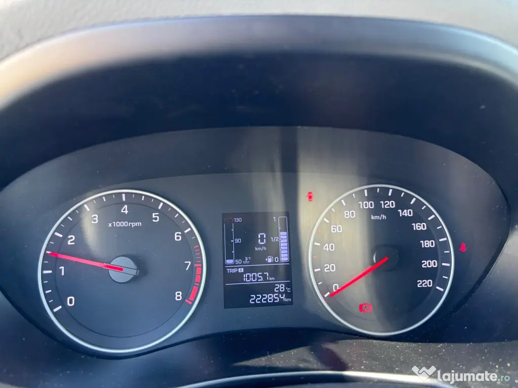 Vând Hyundai i20