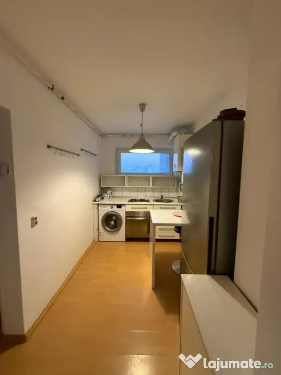 Vand apartament 2 camere 49mp+balcon 3mp ,zona Grigorescu