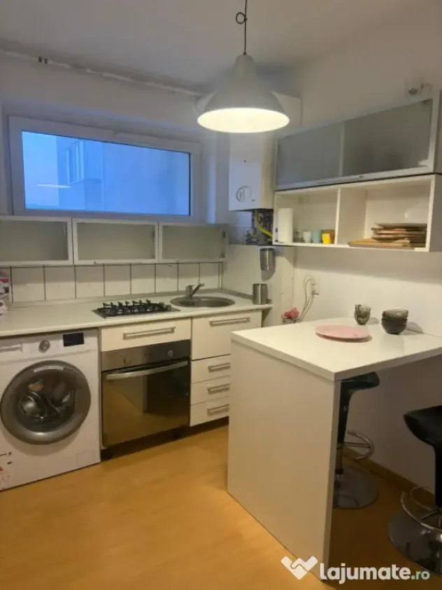 Vand apartament 2 camere 49mp+balcon 3mp ,zona Grigorescu