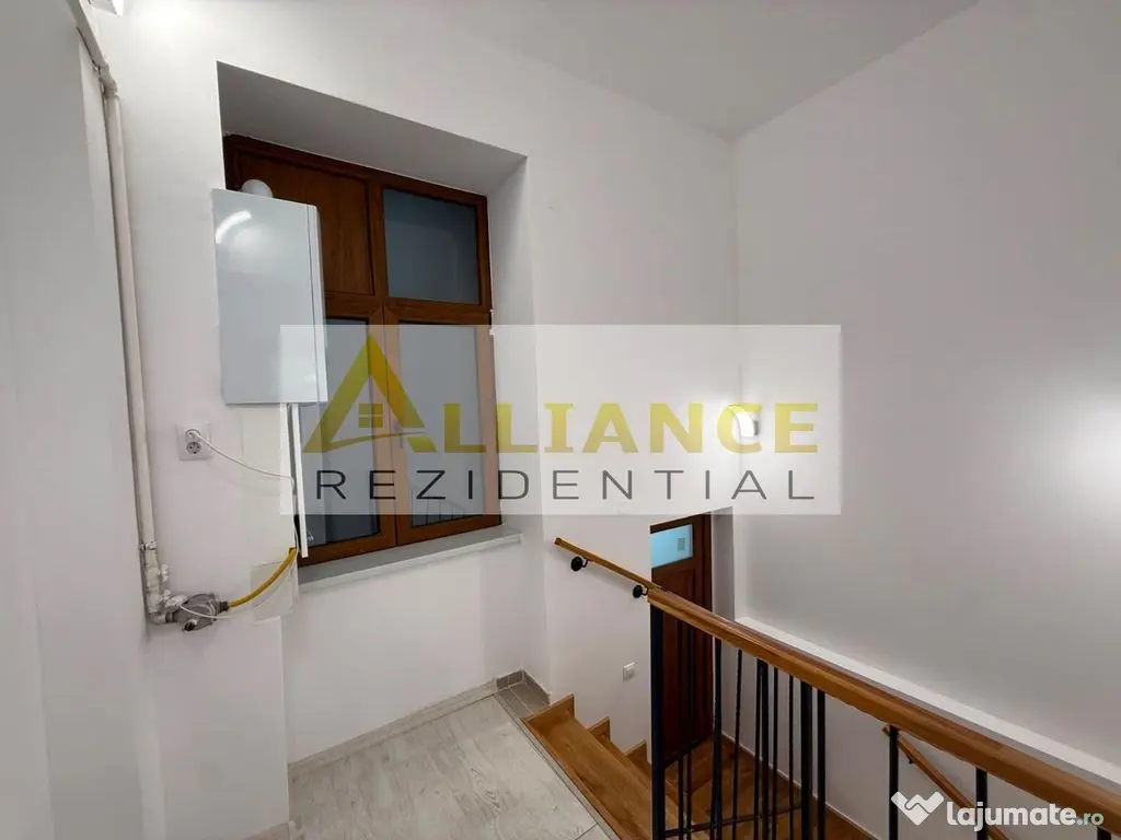 Piata Unirii Apartament tip duplex P+1 50 mp Centru Vechi...