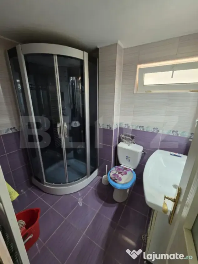 Apartament de închiriat cu 3 camere, open space - Brădet