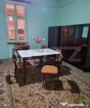 Casă cu 2 corpuri – Ideală pentru locuit sau investiție