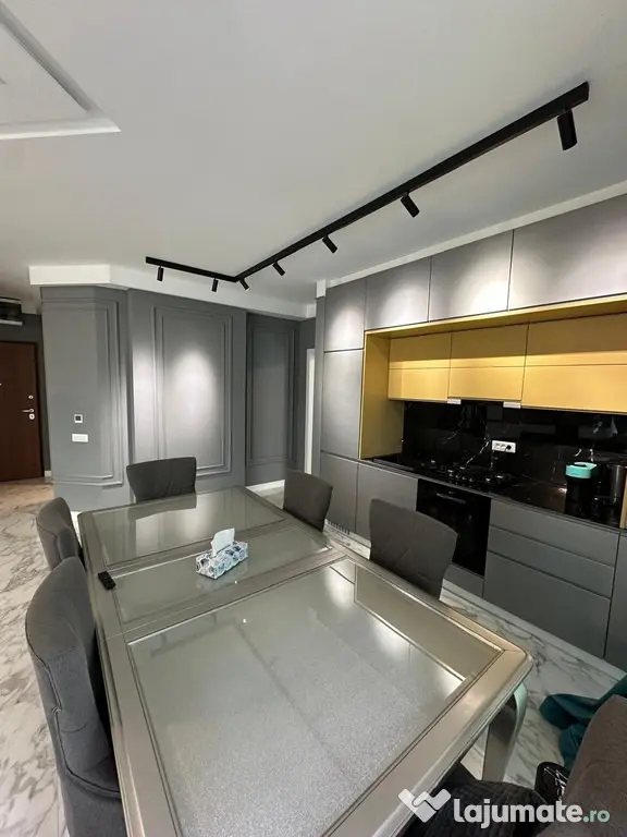 PENTHOUSE EXCLUSIVIST CU TERASĂ DE 200 MP | PIPERA