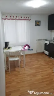 Apartament de inchiriat 