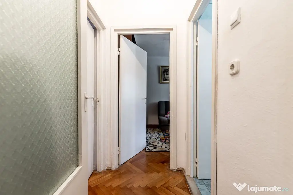 Apartament 3 camere, etaj 1, zonă verde și retrasă Poe...