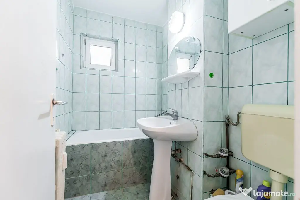 Apartament 3 camere, etaj 1, zonă verde și retrasă Poe...