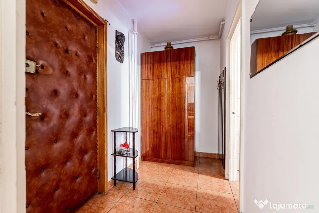 Apartament 3 camere, etaj 1, zonă verde și retrasă Poe...