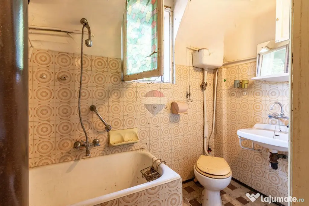 Apartament in vila de vanzare în zona Kiseleff, curte 24...