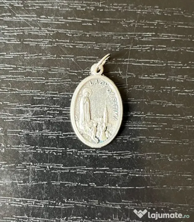 Medalion catolic Fecioara de la Fatima – Import Italia, metal argintat