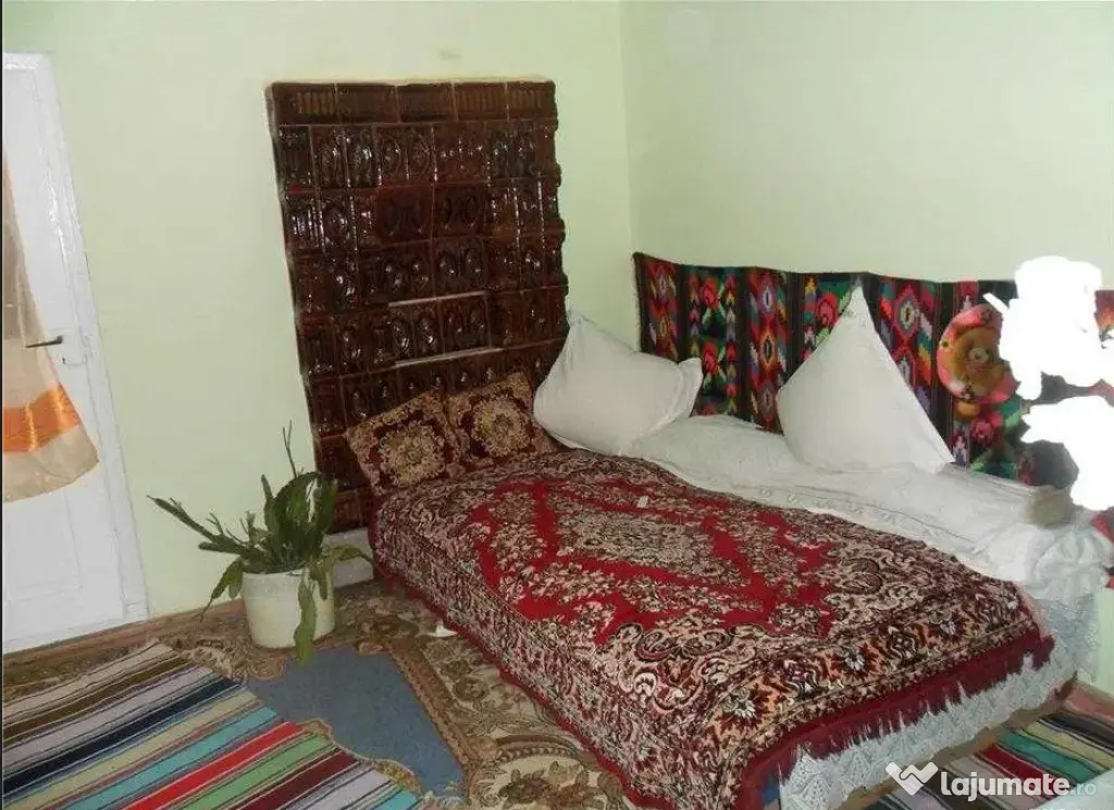 Vand casa 4 camere cu gradina si curte Barsanesti, Bacau - Barsanesti (Bacau)