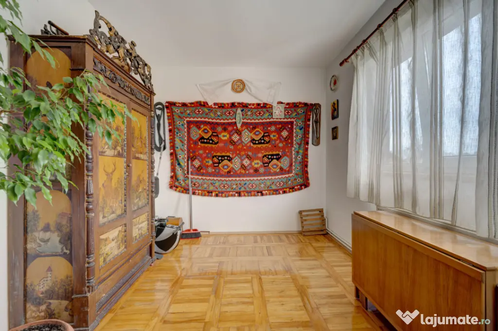 Fundeni, imobil S+P+1, 350mp utili, piscină, foișor, 2 gar - Bucuresti (Bucuresti-Ilfov)