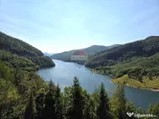 2 cabane A-Frame de vânzare, 2.700 mp, Gura Siriului 