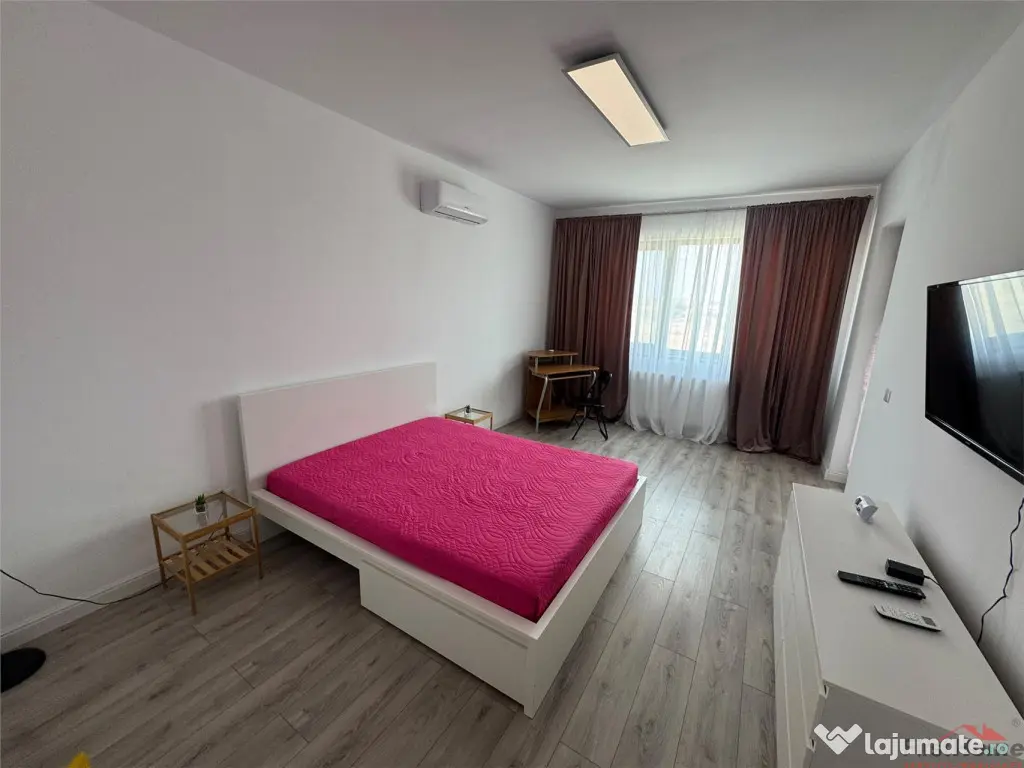 Garsoniera bloc nou, etaj 2, mobilata si utilata, parcare - Focsani (Vrancea)