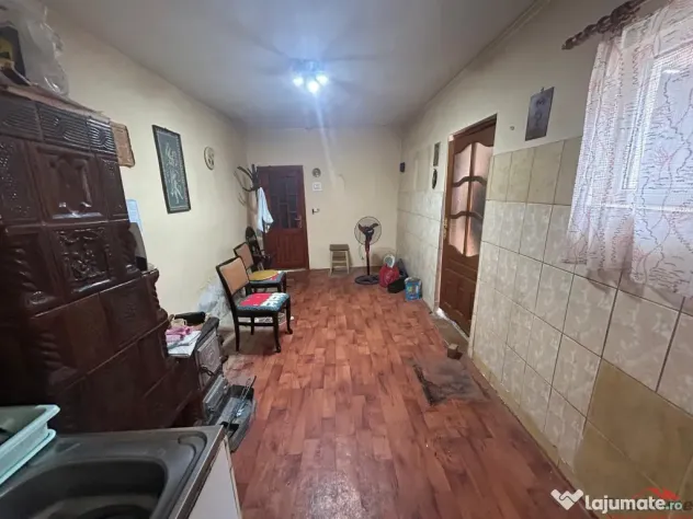 Casa de in Odobesti, zona centrala. - Odobesti (Bacau)
