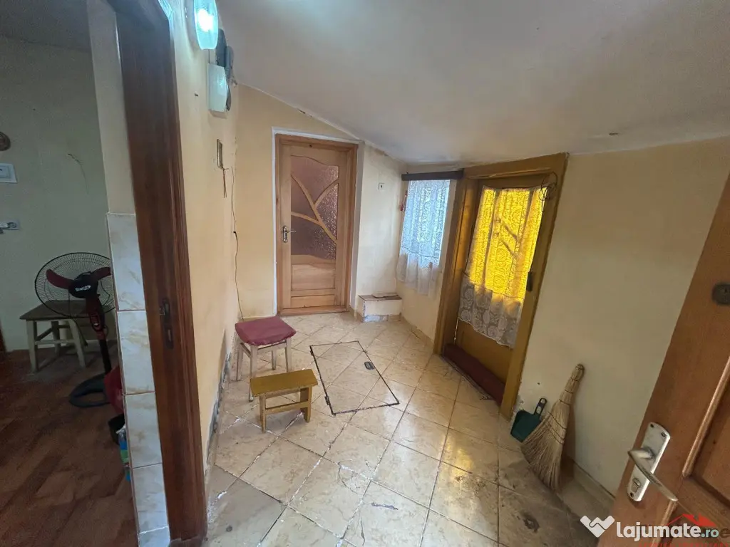 Casa de in Odobesti, zona centrala. - Odobesti (Bacau)