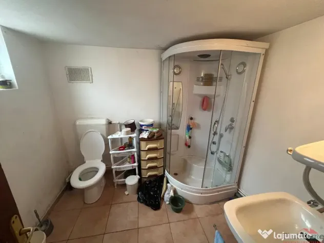 Casa de in Odobesti, zona centrala. - Odobesti (Bacau)