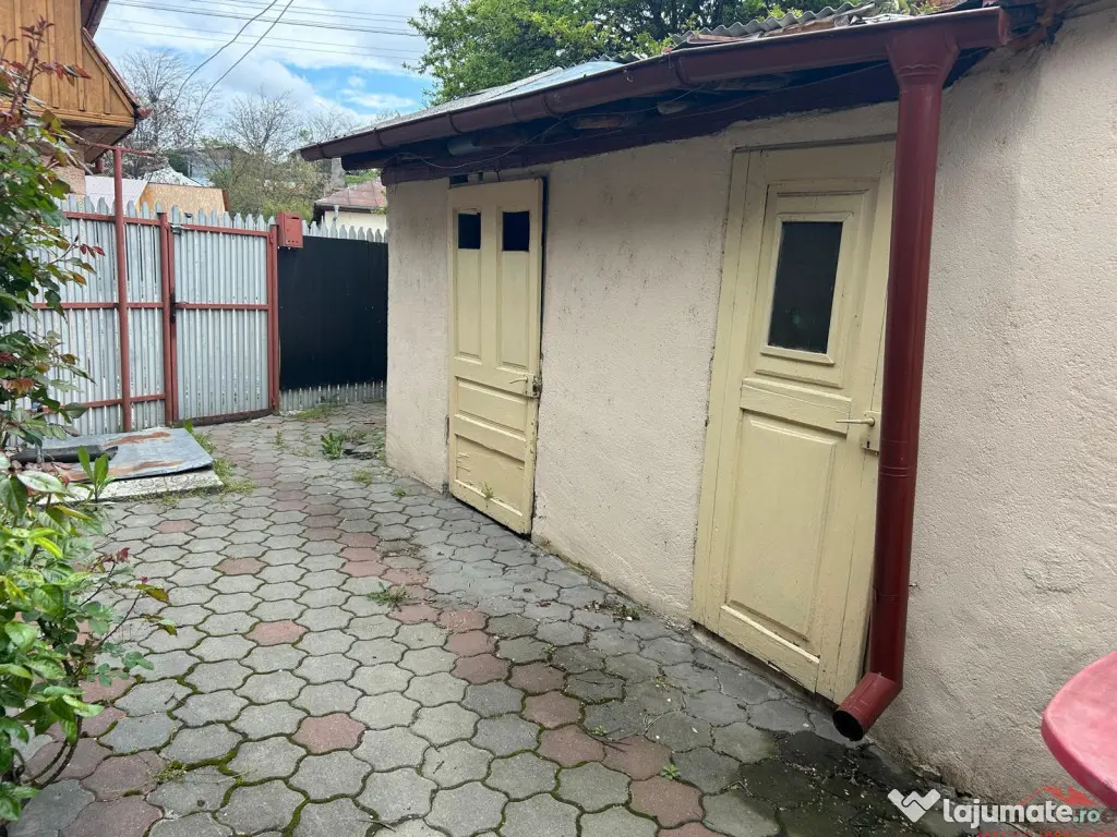 Casa de in Odobesti, zona centrala. - Odobesti (Bacau)