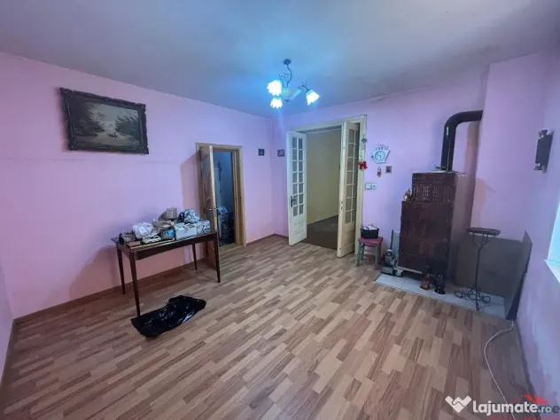 Casa de in Odobesti, zona centrala. - Odobesti (Bacau)
